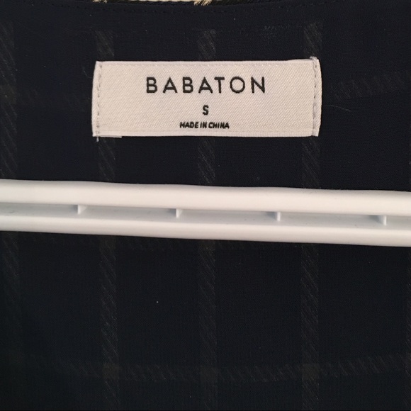 Aritzia Babaton Murphy blouse - Picture 5 of 7